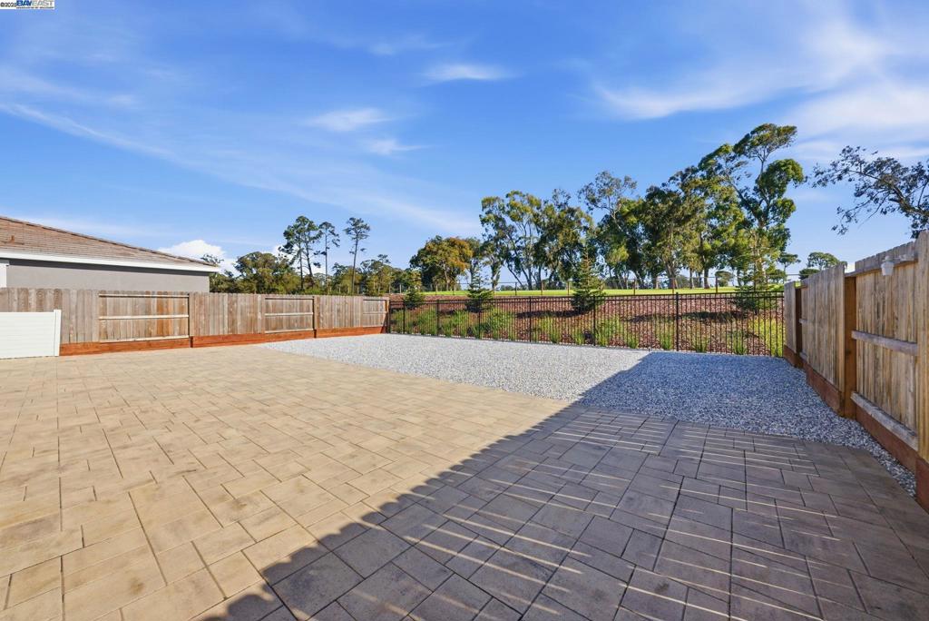 BAYVIEW - Residential