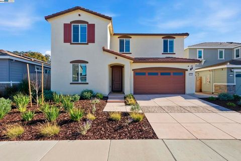 Photo of 4158 Markovich Ct, Richmond, CA 94806 (MLS # 41118074)