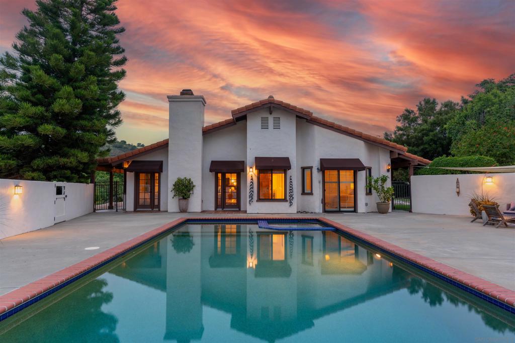 1036 Capra Way