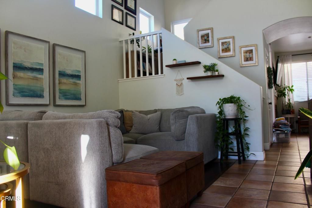 Photo of 902 Paseo Brisas Lindas, Oxnard, CA 93030 (MLS # V1-34135)