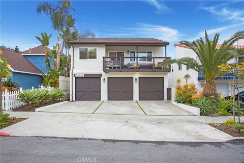 Photo of 34052 Silver Lantern St St #B, Dana Point, CA 92629 (MLS # OC26096786)