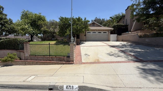 638 N Kidder