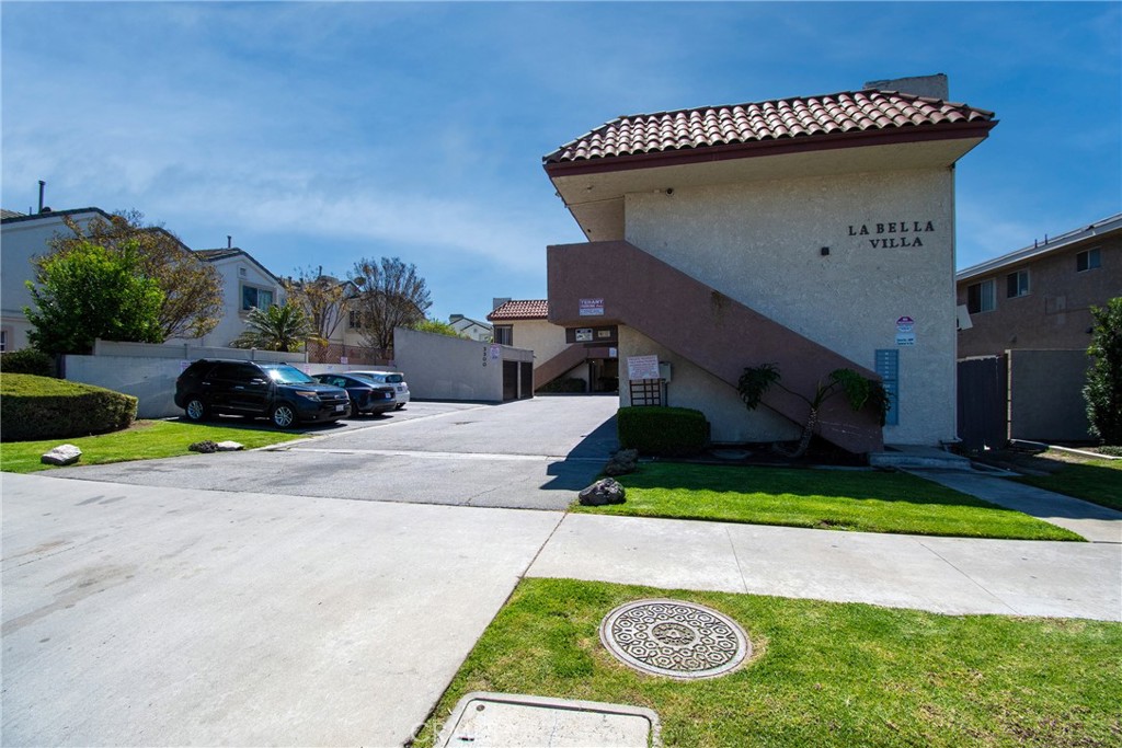 3300 W Orange Avenue
