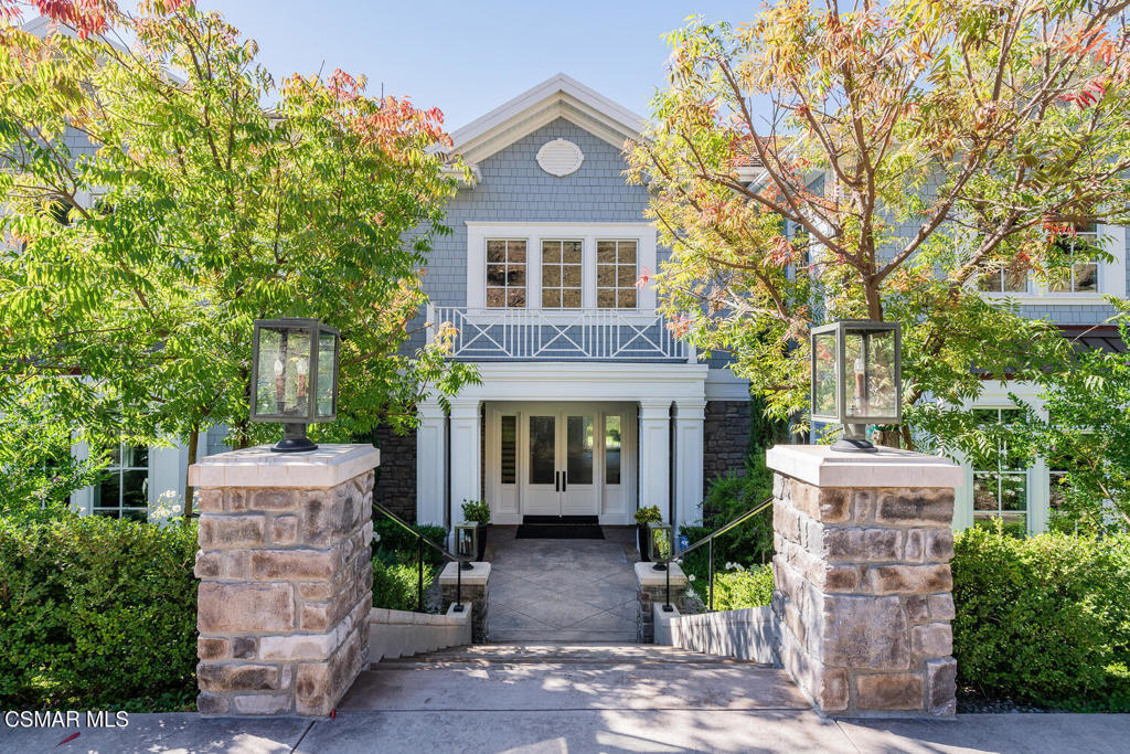 2385 Calbourne Court