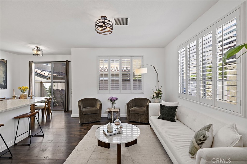 51 Calle De Los Ninos