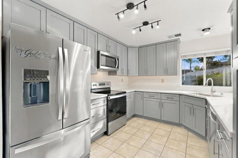 Tiny photo for 4159 Blossom Court, Oakley, CA 94561 (MLS # ML82064970)