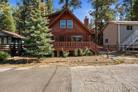 Photo of 751 Tehama Drive, Big Bear, CA 92315 (MLS # 219153091DA)