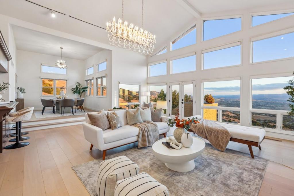 4014 Higuera Highland Lane