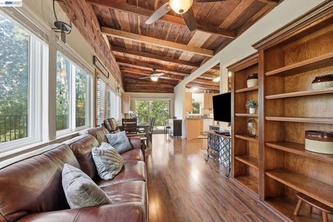Photo of 11700 Oak Rd Rd, Forestville, CA 95436 (MLS # 41133103)