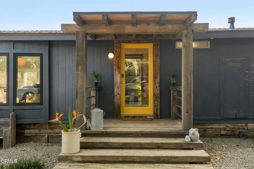 Ojai, California 93023, United States, 3 Bedrooms Bedrooms, ,2 BathroomsBathrooms,Residential,Active,117043