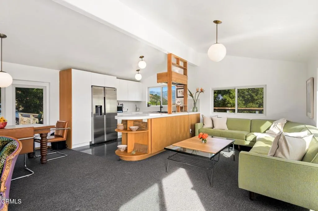 Ojai, California 93023, United States, 3 Bedrooms Bedrooms, ,2 BathroomsBathrooms,Residential,Active,117043