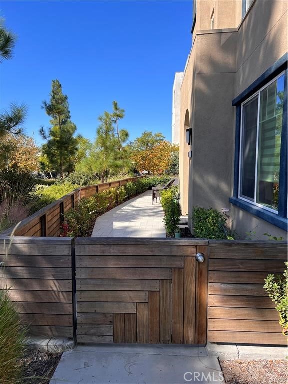 Deco - Residential Lease