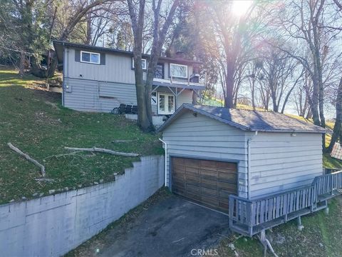 Photo of 24691 Edelweiss Drive, Crestline, CA 92325 (MLS # CV26020570)