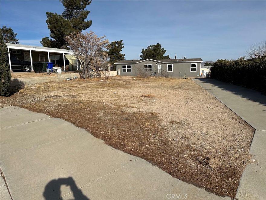Ready to build lot in the heart of Victorville with on-site access to all major utilities (water, sewer, power). There used to be a home on this lot so this would be an amazing and streamlined redevelopment opportunity. There is an existing driveway, sidewalk and some existing landscaping.