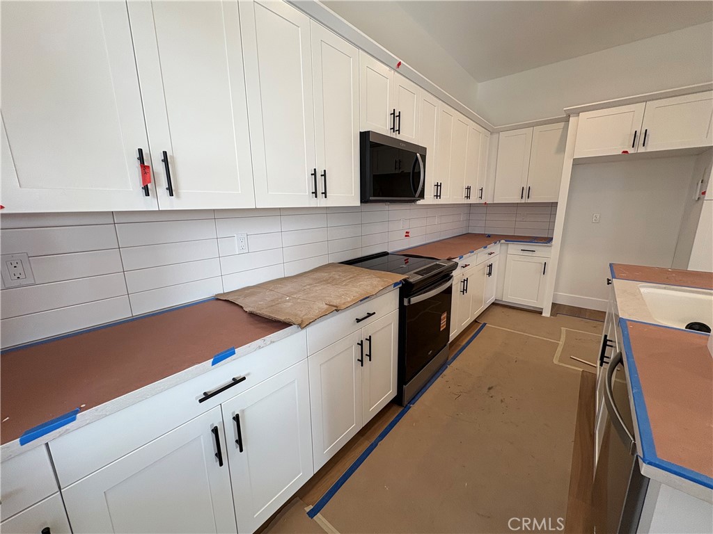 250 Memphis Belle Way