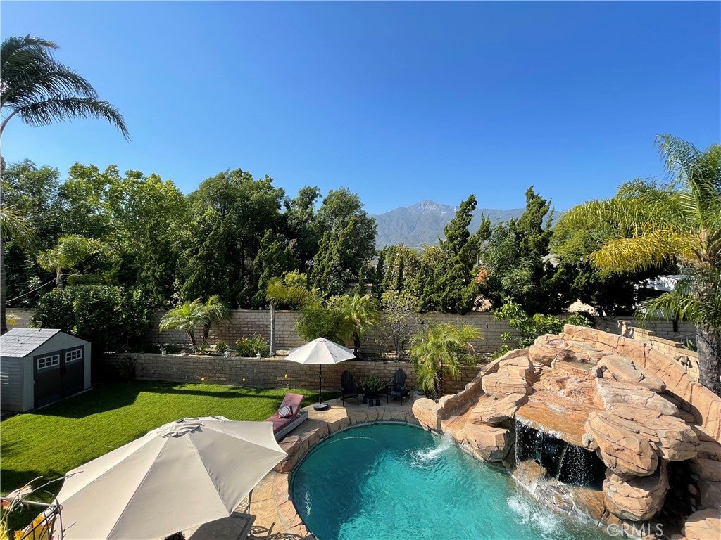 9750 Liberty Court