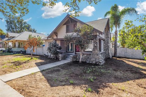 Photo of 404 E Kingsley Avenue, Pomona, CA 91767 (MLS # WS25247599) Photo of 404 E Kingsley Avenue, Pomona, CA 91767 (MLS # WS25247599)