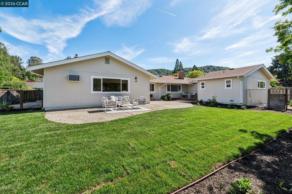 152 Tharp Dr