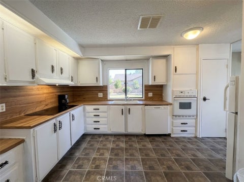Tiny photo for 1300 W Menlo AVE #97, Hemet, CA 92543 (MLS # IG26231010)