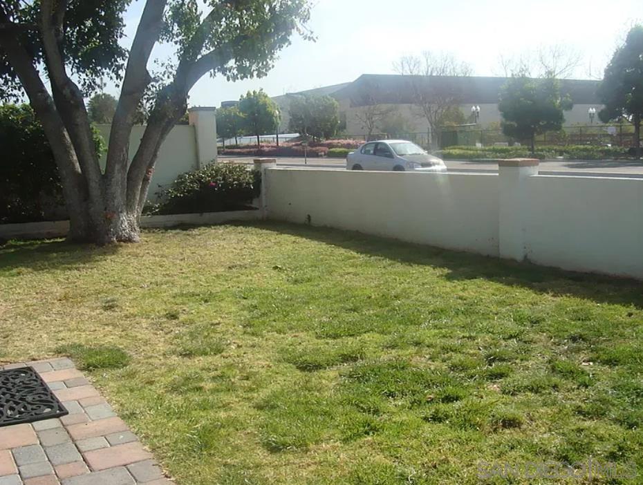 2220 Rosecrans