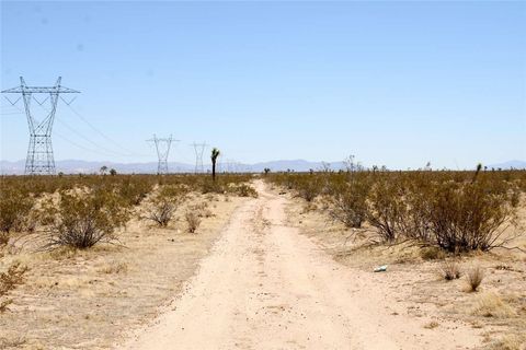 Photo of 0 Victor Street, Phelan, CA 92371 (MLS # FR25198087) Photo of 0 Victor Street, Phelan, CA 92371 (MLS # FR25198087)