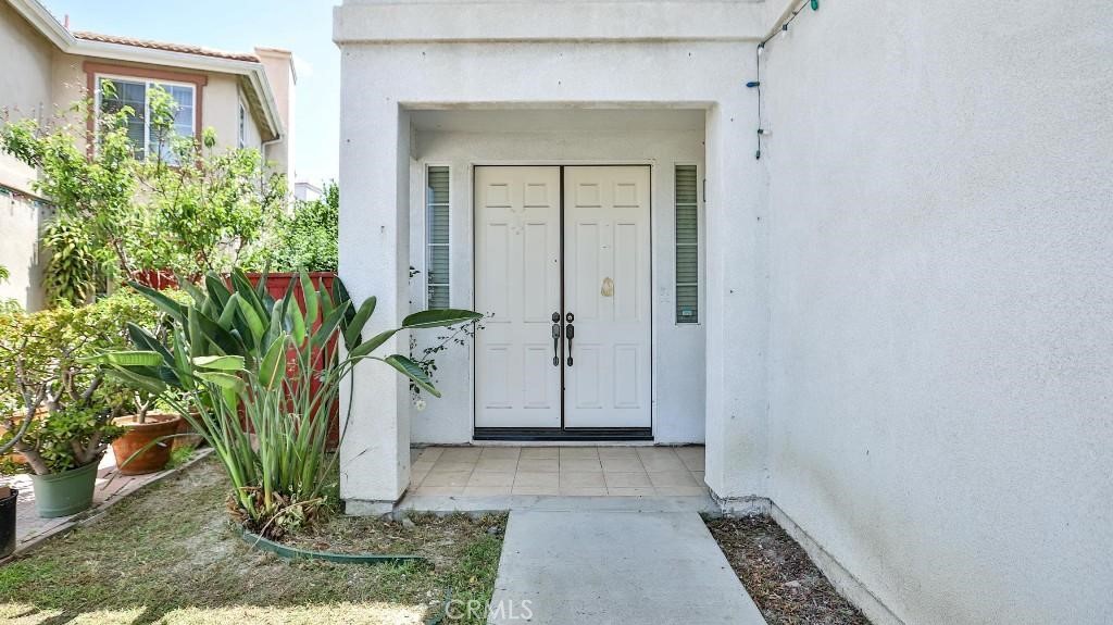 Outstanding new house in Beach & Katella, new community, 4 bedrooms, 2 masters, high ceiling, with open supper big living room, bright dinner room, neat kitchen with many cabinets. Double door, half bathroom for guests downstair and big back yard with full patio, in cul-de-sac middle safety house with 6 super nice neighbor houses. Fruit trees, apple, guava, dragon , big back yard. Upstair with 4 big nice clean bedrooms, 2 spacious convenient master bedrooms, with big neat nice laundry room. Master bedroom with walking cabinets, 2 sinks, separated bathroom with many windows, nice park view. all bed rooms have high ceiling and big windows, and neat nice bathroom with bathtubs.