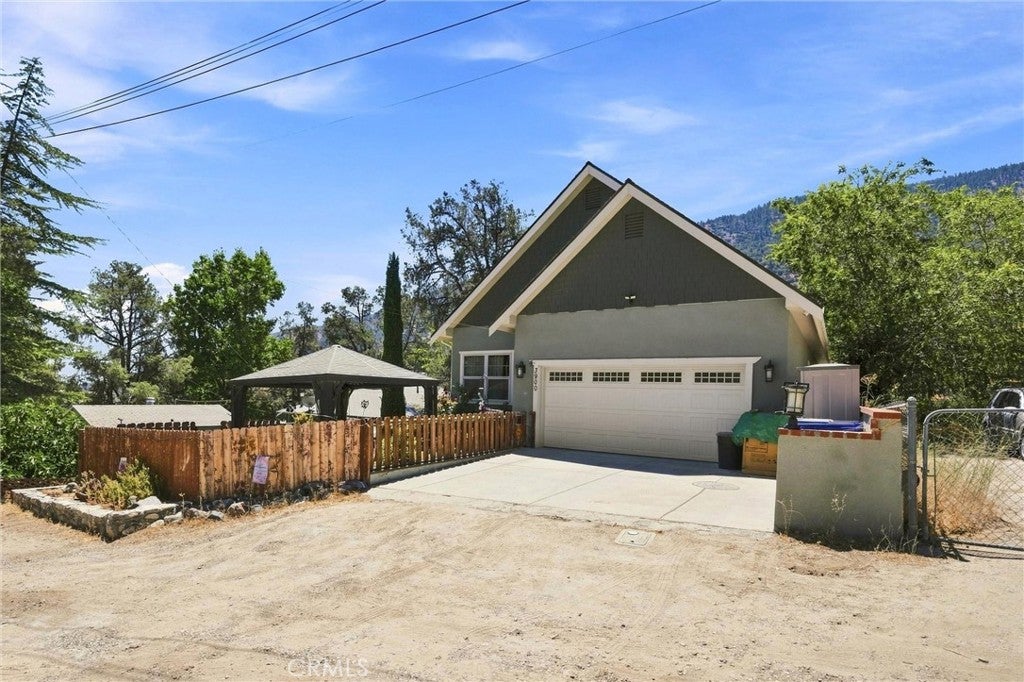 3900 Park View