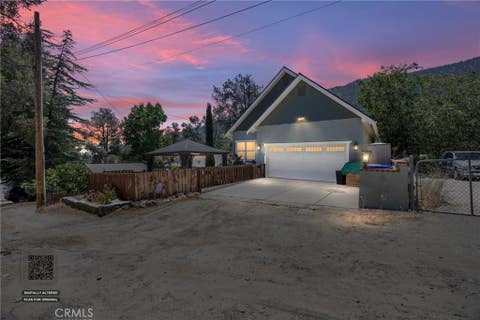 Photo of 3900 Park View, Frazier Park, CA 93225 (MLS # SR26172922)