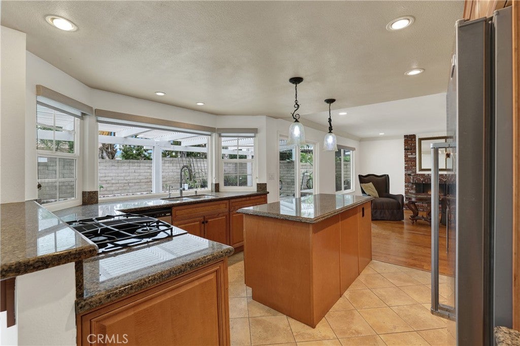 24452 Peacock Street, Lake Forest CA 92630 - Photo 9