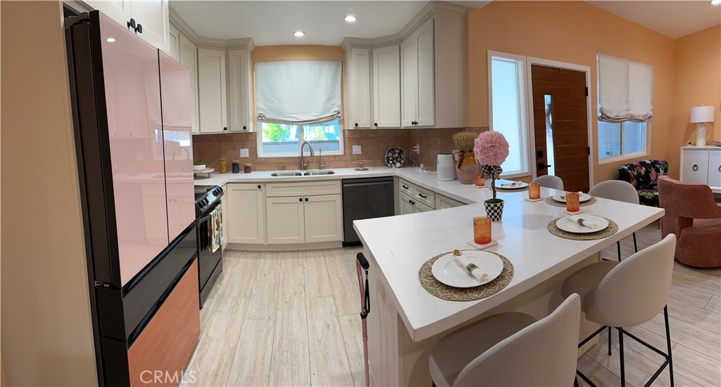 13320 Del Monte Drive M15 9G