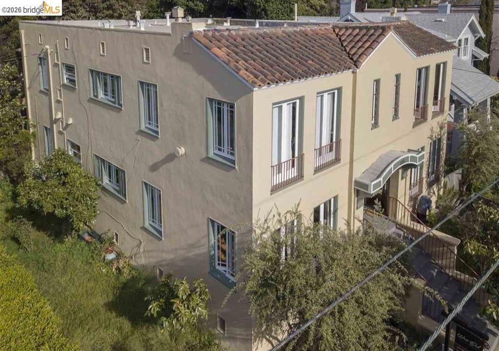 1301 Bonita 3