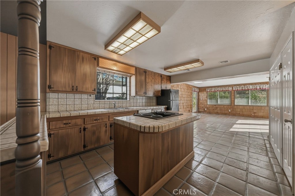 4262 Country Club