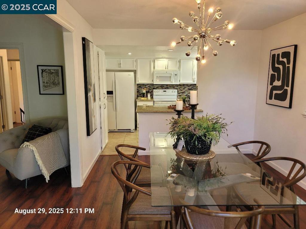 TRES LAGOS NORTH - Residential