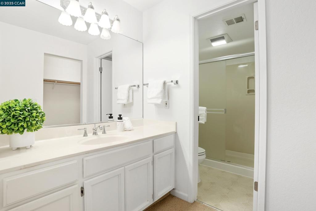 TRES LAGOS NORTH - Residential