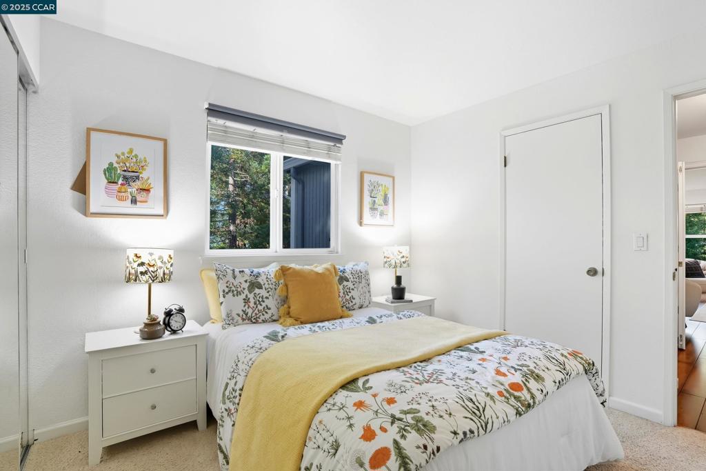 TRES LAGOS NORTH - Residential