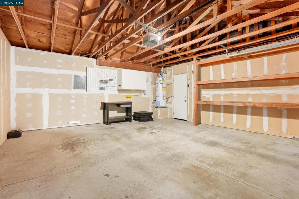 TRES LAGOS NORTH - Residential