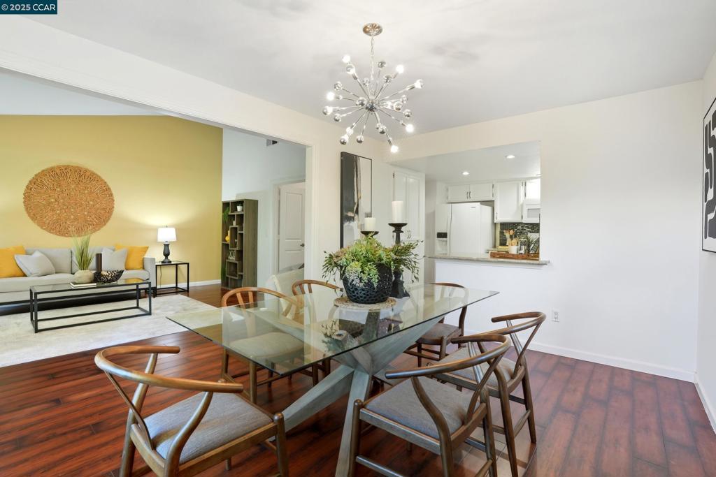 TRES LAGOS NORTH - Residential