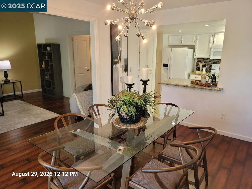 TRES LAGOS NORTH - Residential