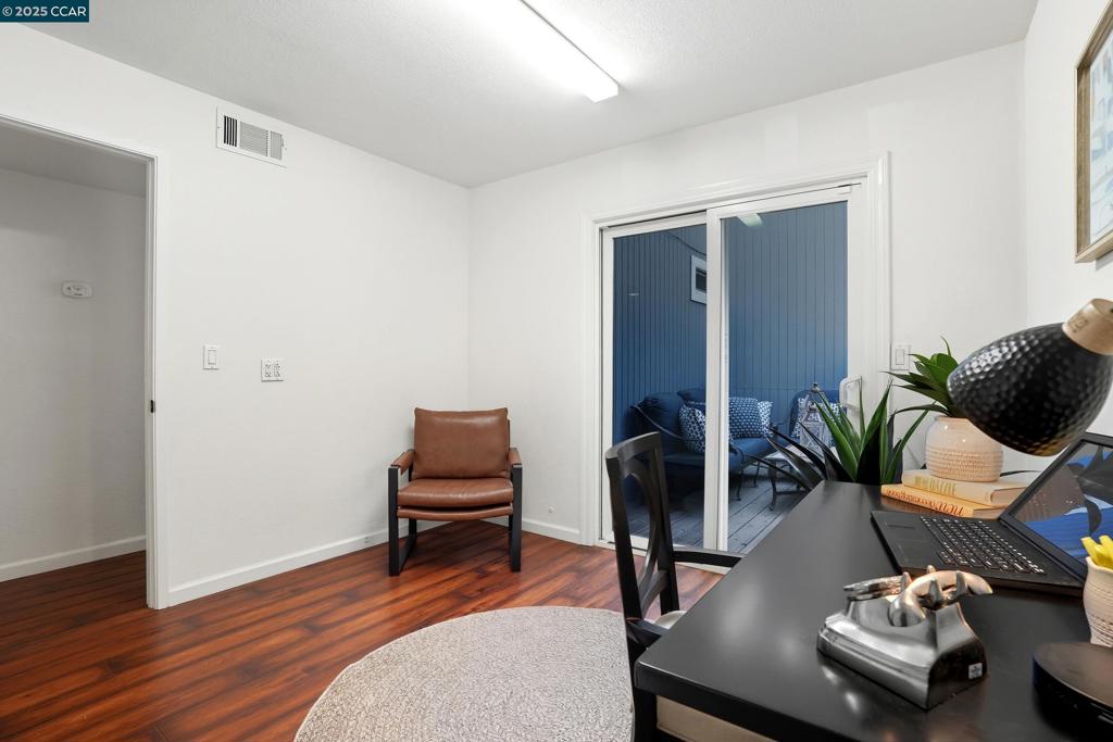 TRES LAGOS NORTH - Residential