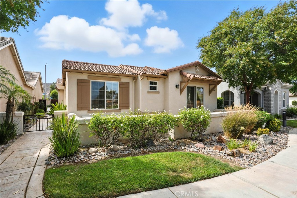 SEEKING A LUXURIOUS LIFESTYLE - LOOK NO FURTHER!!! C'MON IN AND TAKE A LOOK AT THIS RESORT STYLE GOLF COURSE HOME SITUATED IN THE PRESTIGIOUS SOUGHT AFTER GATED ACTIVE 55+ COMMUNITY IN FOUR SEASONS IS JUST WHAT YOU'RE LOOKING FOR... FEATURING 2 BEDROOM, 2 BATH (DUAL SINKS IN PRIMARY), OPEN AND BRIGHT FLOWING FLOOR PLAN, GREAT ROOM, KITCHEN WITH ISLAND AND PLENTY OF COUNTER SPACE, FRESHLY PAINTED BEDROOMS, ENGINEERED HARD WOOD FLOORING IN MAIN LIVING AREA / TILE IN BATHS / CARPET IN BEDROOMS, INCLUDING OTHER FEATURES: UPGRADED KITCHEN CABINETS, CROWN MOLDING, FRENCH DOORS (ANDERSON), BUILT IN ENTERTAINMENT / MEDIA CENTER, BLINDS, SURROUND SOUND, BRAND NEW WATER HEATER, PRIMARY BEDROOM ON ONE SIDE OF HOME, GUEST ON THE OTHER SIDE PROVIDING PRIVACY FOR BOTH OWNER AND GUEST, INSIDE LAUNDRY, OUTSIDE RECENTLY PAINTED AND THERE'S MORE! OPEN THE FRENCH DOORS TO A DARLING PRIVATE SIDE PATIO, WHICH OPENS UP TO YOUR FRONT PATIO WITH GORGEOUS VIEWS OF THE GOLF COURSE, WALKING PATH, AND ADORNING HILLS. YOU SAY YOU WANT ACTIVITIES IN THE DAY AND NIGHT LIFE IN THE EVENING - JUST A SHORT WAY FROM THE CLUBHOUSE WITH LOADS OF FUN DAYTIME ACTIVITIES, INCLUDED BY NOT LIMITED TO, PICKLEBALL / TENNIS COURTS, HEATED POOL, SPA, GYM, CARD ROOMS, VARIOUS CLUBS TO JOIN, BOCCE BALL, BILLIARD ROOM, PICNIC AREA, AND SO MUCH MORE. ARE YOU A GOLFER? YOU CAN'T GET CLOSER THAN THIS... THE HOME IS CLOSE TO DOMENIGONI HWY, LOCAL AND REGIONAL SHOPPING, MEDICAL CENTERS AND WANT TO TAKE A DAY TRIP, BE IN THE MOUNTAINS, OCEAN, SAN DIEGO, ORANGE OR LA COUNTY WITHIN 1-2 HOURS OR A QUICKER JOT TO PALM SPRINGS AND WHEN YOU GET HOME, ENJOY A GLASS OF WINE IN THE EVENING, OR CUP OF JO IN THE MORNING RELAXING ON YOUR FRONT PATIO. SO C'MON IN TO YOUR NEXT HOME AT 270 COG HILL LN - IT'S THE LUXURIOUS LIFESTYLE YOU'VE BEEN LOOKING FOR!