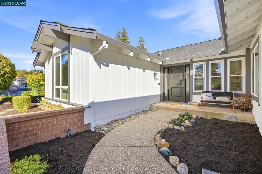 430 Woodbine Ln