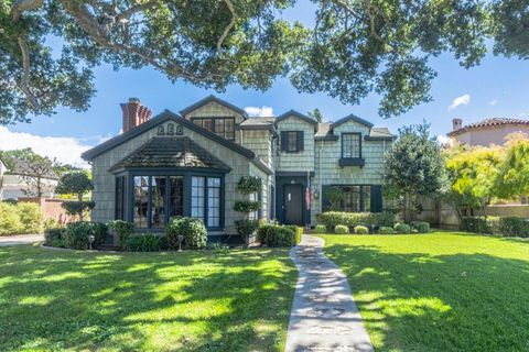 Photo of Salinas, CA 93901 (MLS # ML82042912)