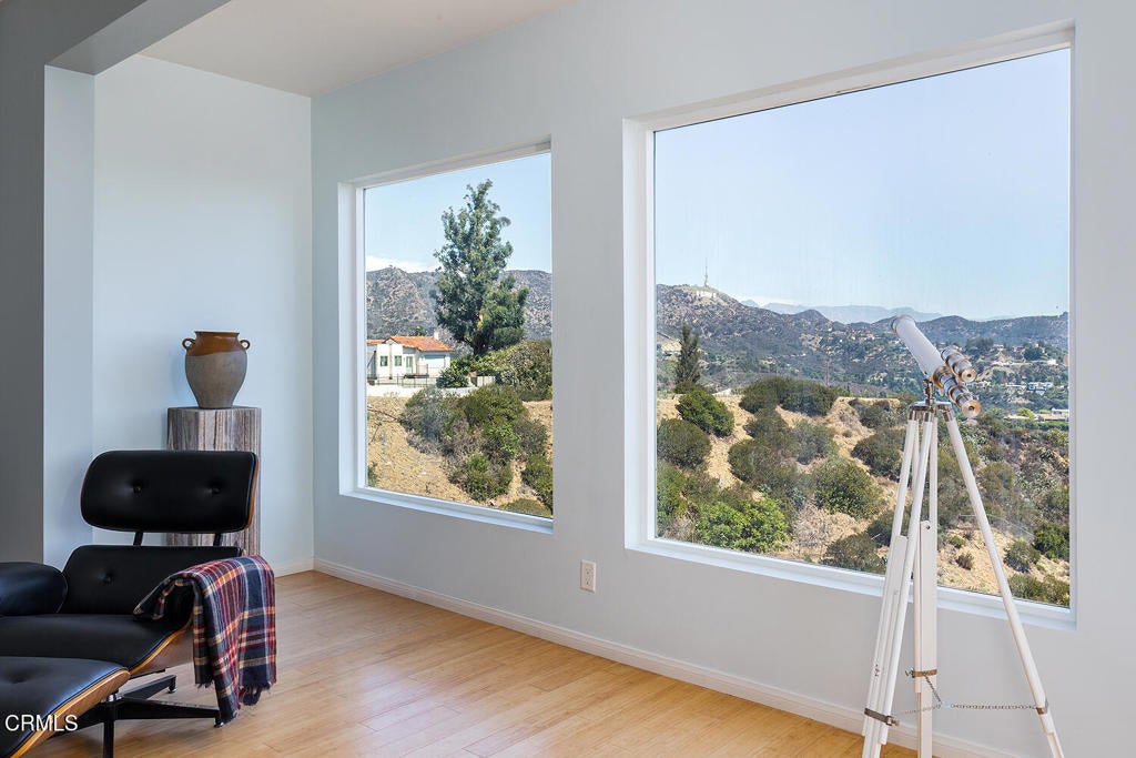 6936 Pacific View Drive
