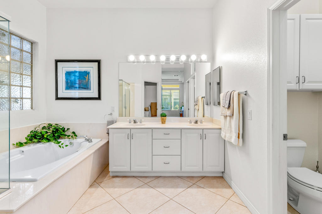 Heritage Palms CC - Residential