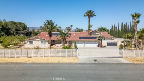 Photo of 43639 Tomahawk Place, Quartz Hill, CA 93536 (MLS # GD26102840)