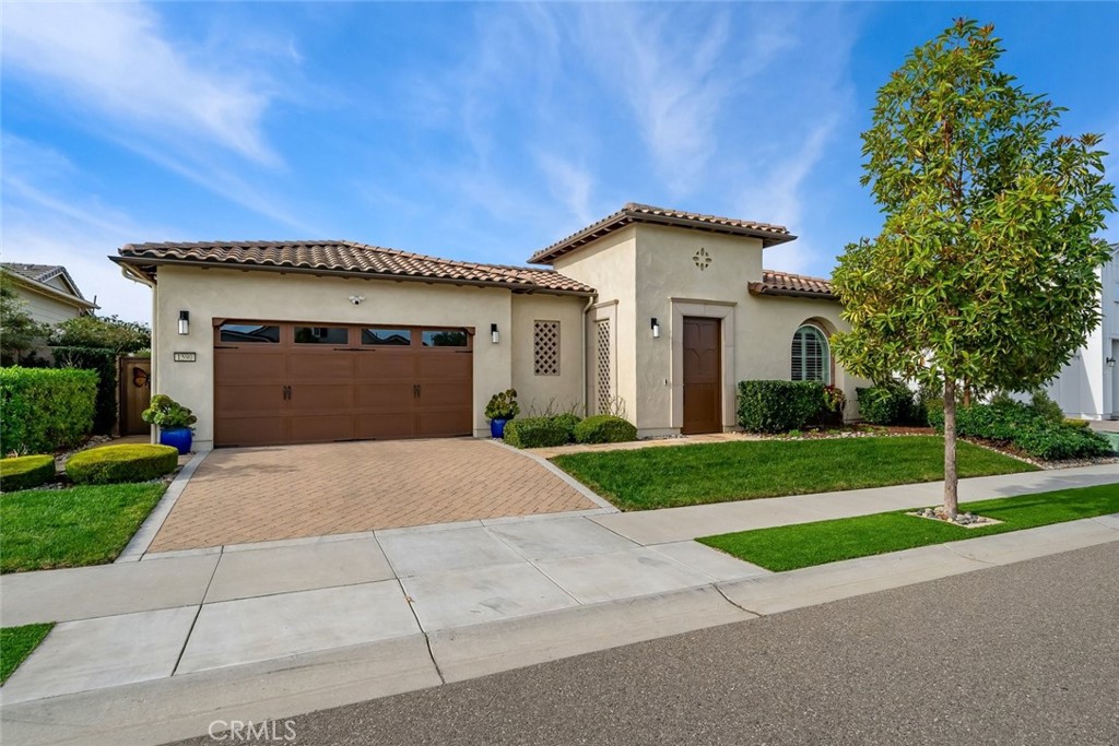 1590 Eucalyptus Road