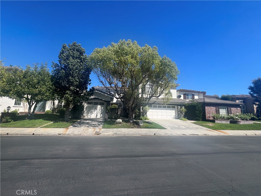 18 CASTLE PINES