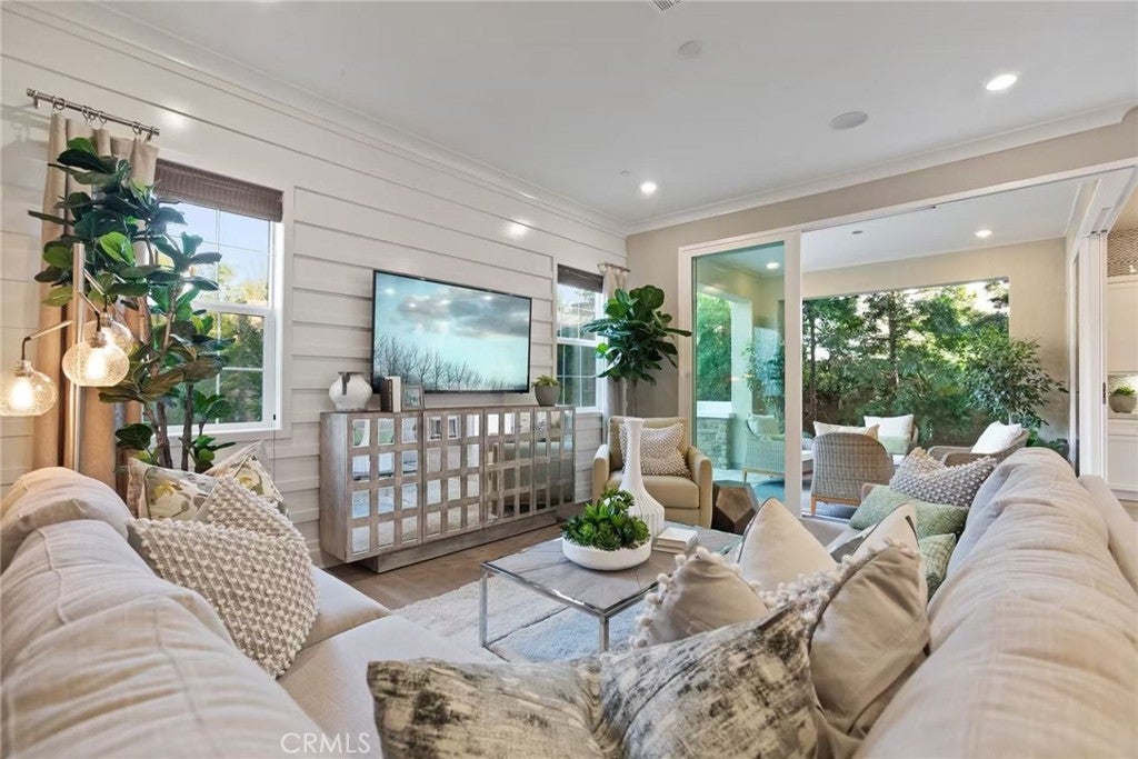 136 Drama, Irvine CA 92618 - Photo 22