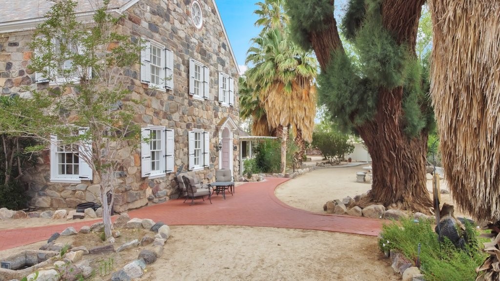 74744 Joe Davis Drive
