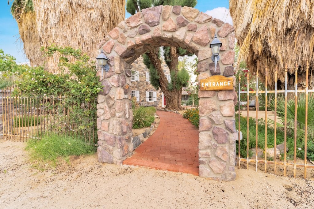 74744 Joe Davis Drive